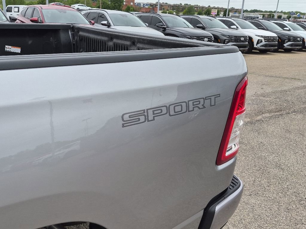 Used 2022 RAM 1500 Big Horn AWD/4WD image 9