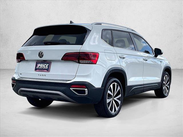 Used 2022 Volkswagen Taos SE image 2