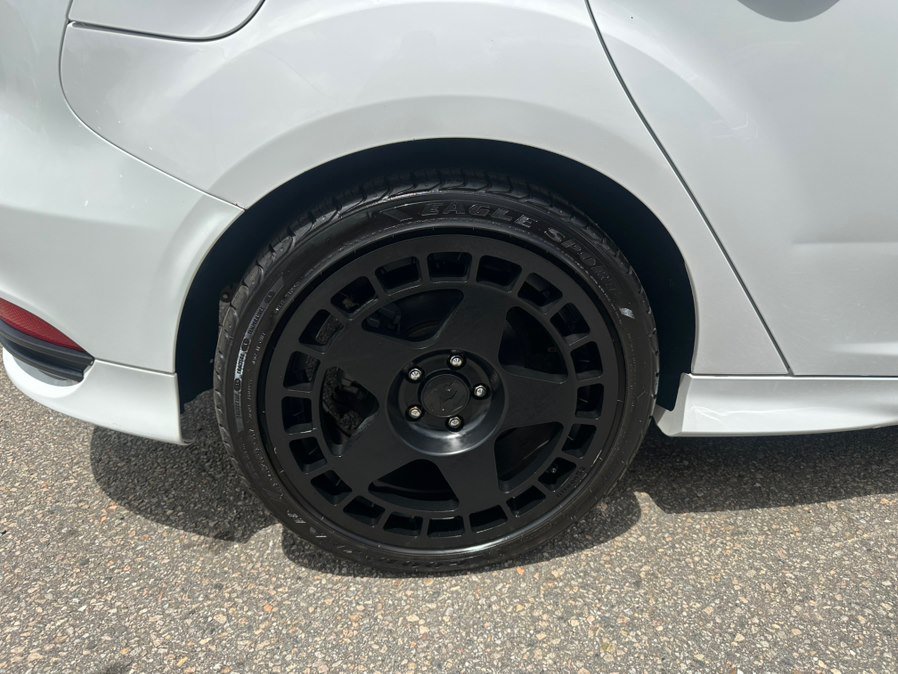 Used 2018 Ford Focus ST FWD image 30