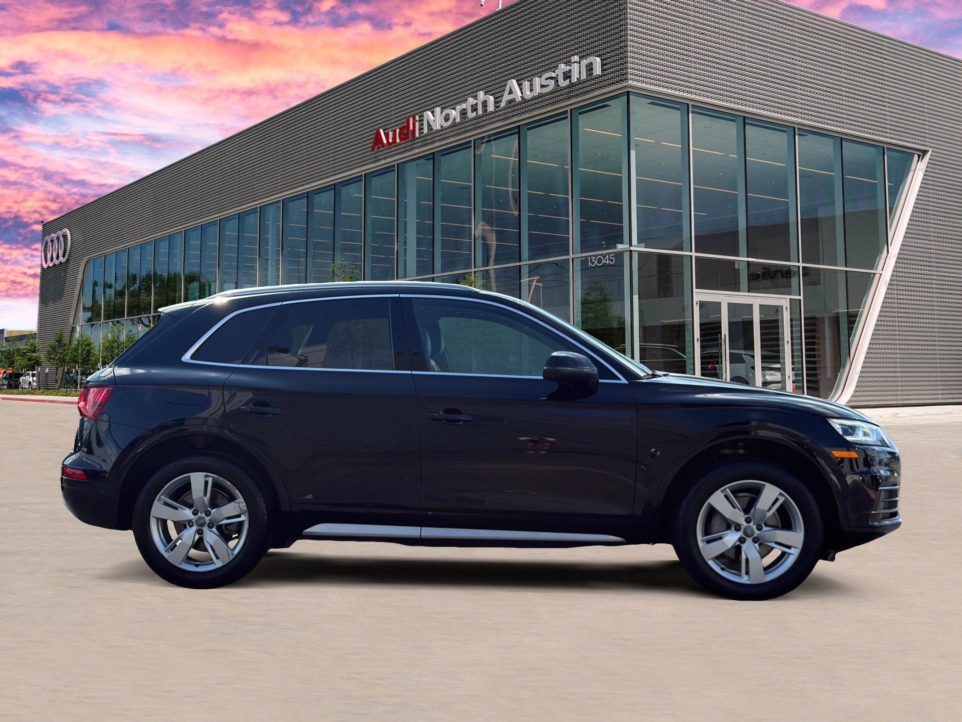 Used 2018 Audi Q5 Premium Plus w/ Premium Plus Package AWD/4WD image 4