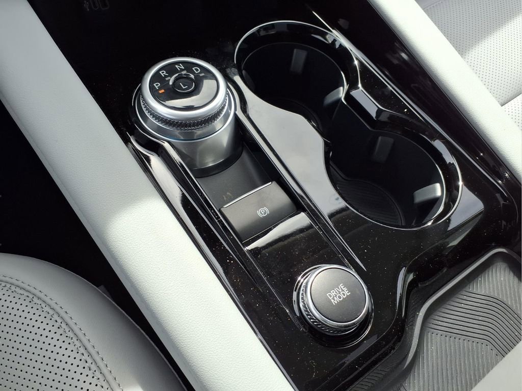 New 2026 Ford Explorer Platinum image 11