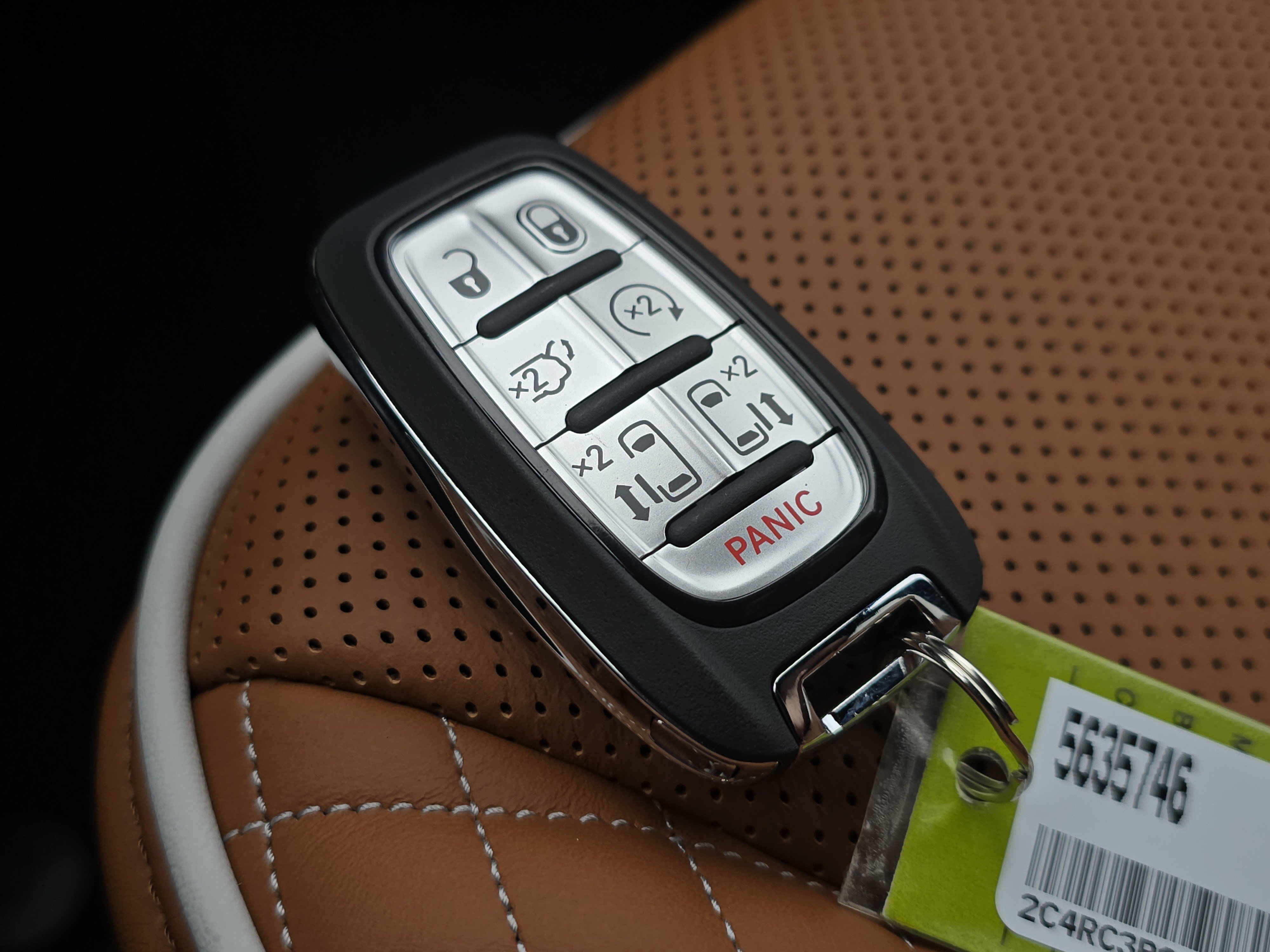 New 2026 Chrysler Pacifica Pinnacle w/ Trailer Tow Group image 35