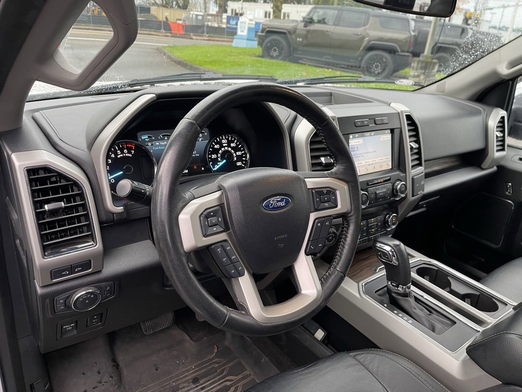 Used 2019 Ford F150 Lariat image 5