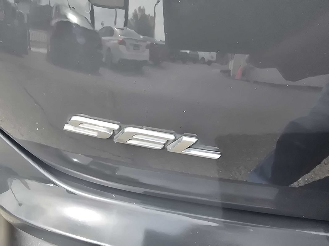 Used 2021 Ford Edge SEL AWD/4WD image 13