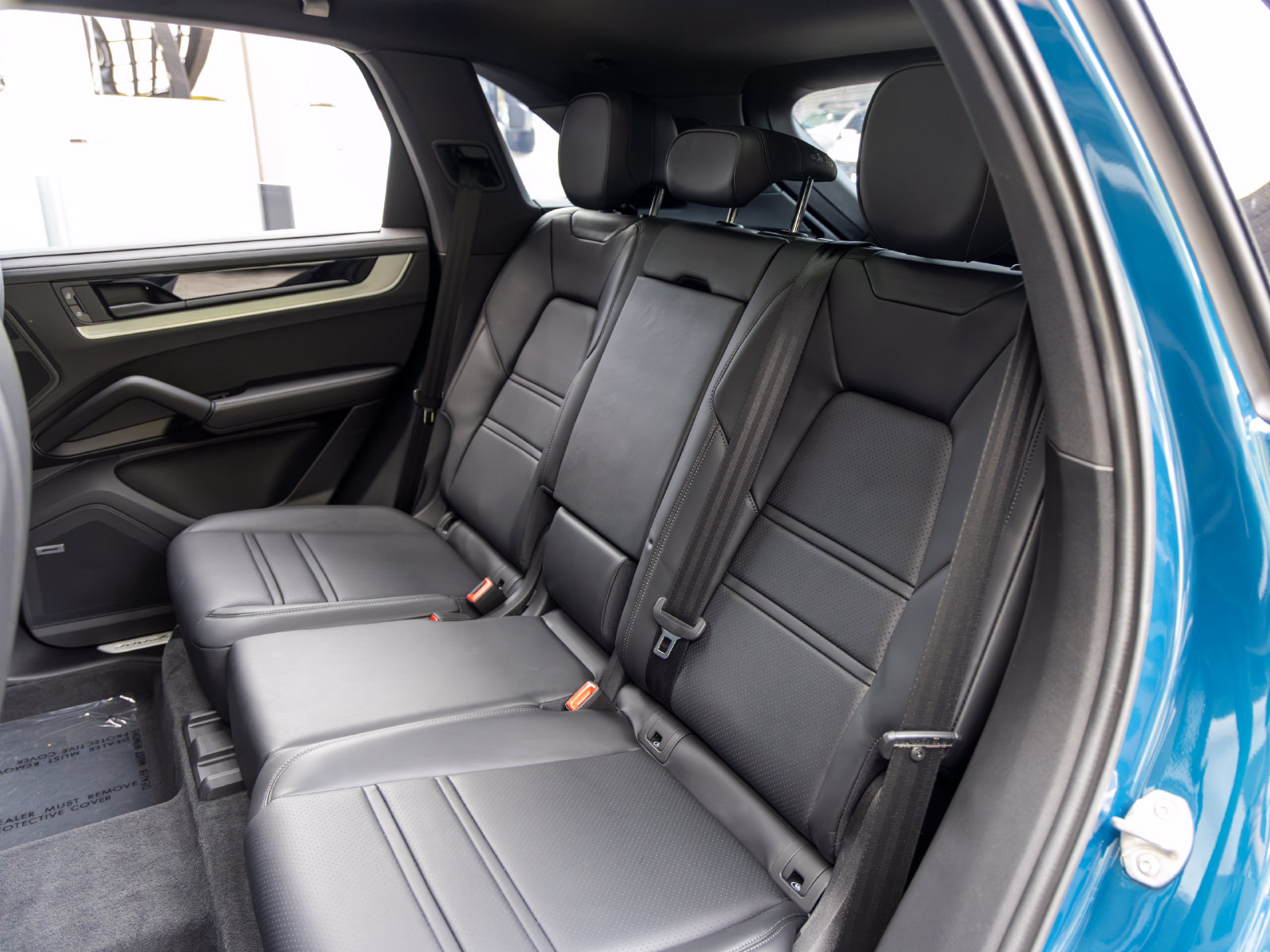 Certified 2025 Porsche Cayenne S AWD/4WD image 51