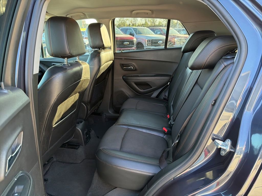 Used 2019 Chevrolet Trax LT w/ LT Convenience Package image 13
