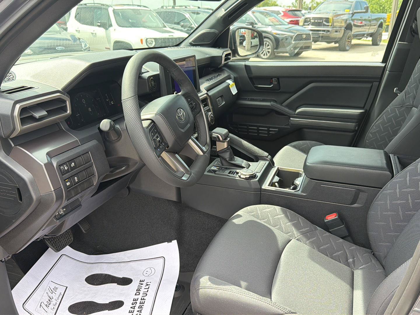 Used 2026 Toyota Tacoma SR5 AWD/4WD image 11