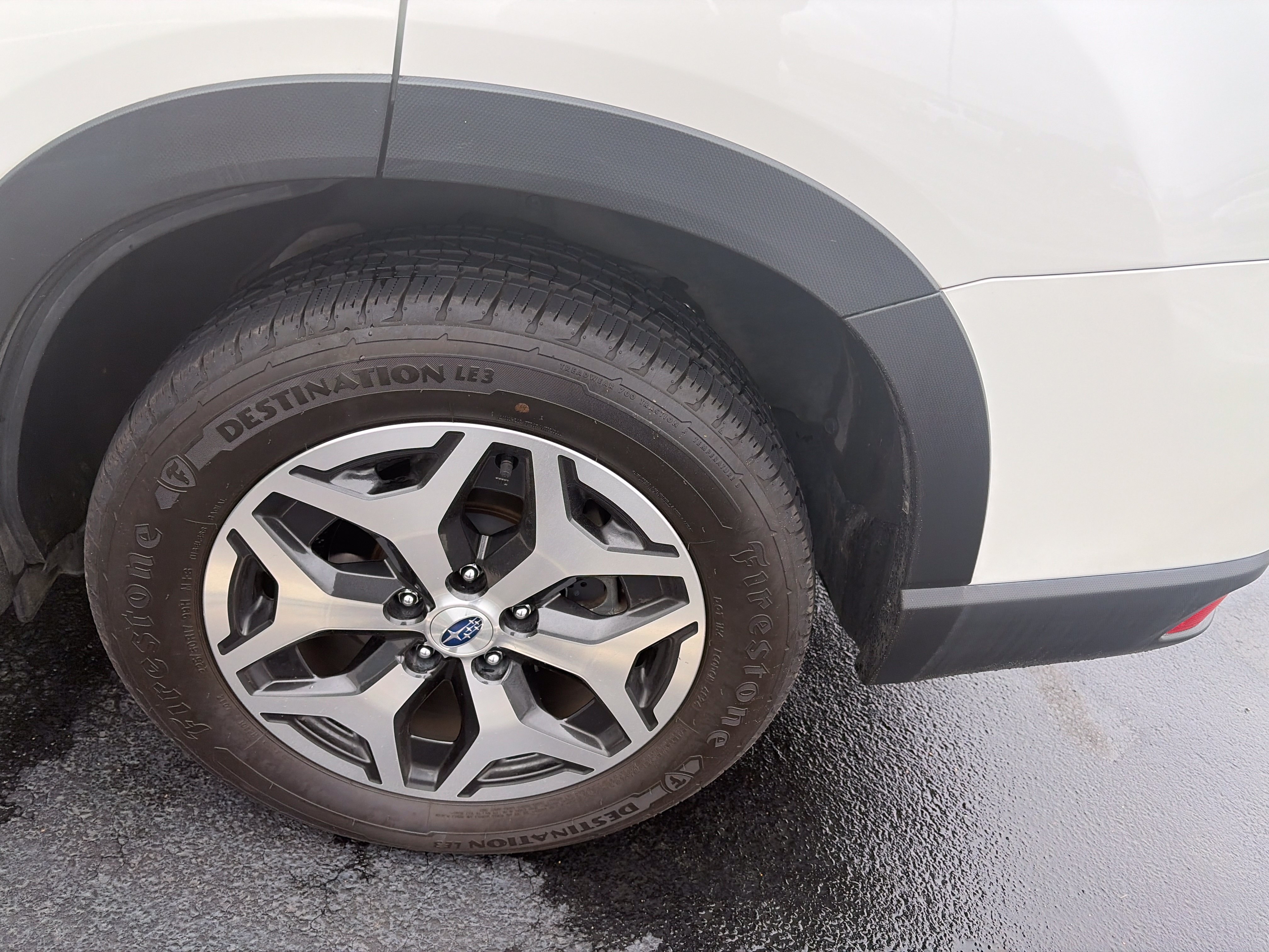 Used 2024 Subaru Forester Premium AWD/4WD image 12