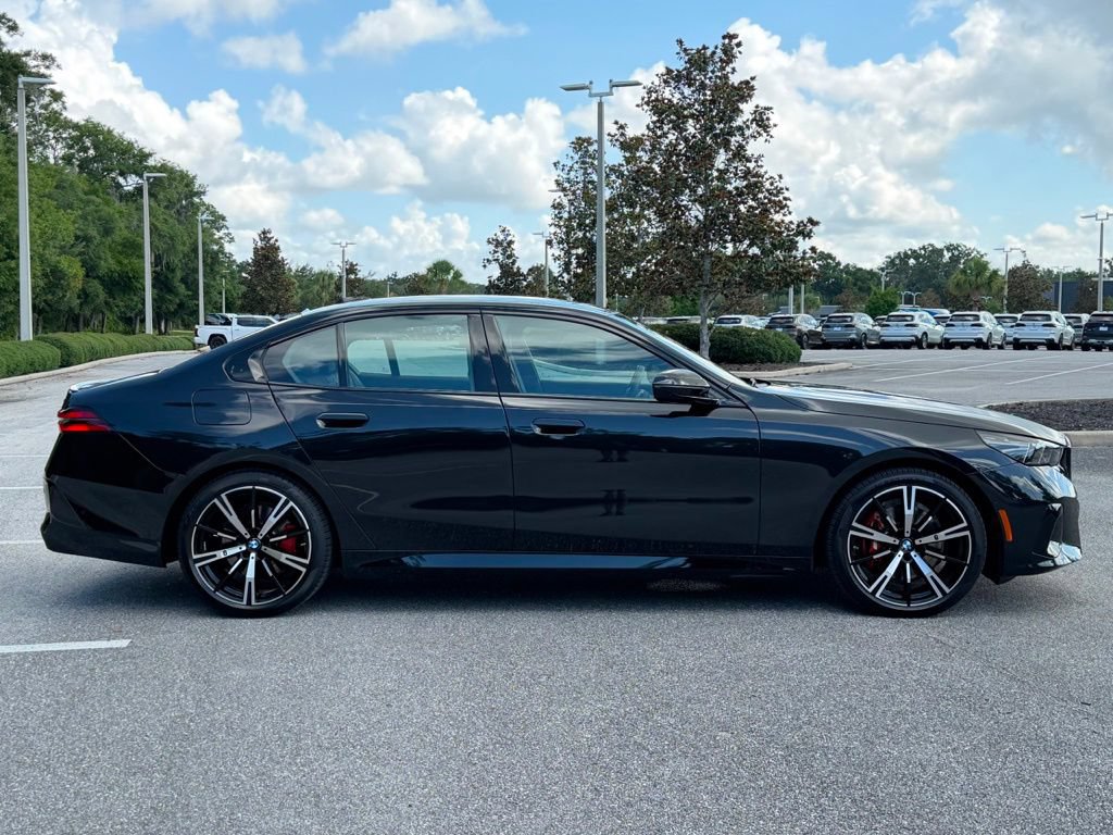 Used 2026 BMW 530i xDrive w/ M Sport Package AWD/4WD image 6