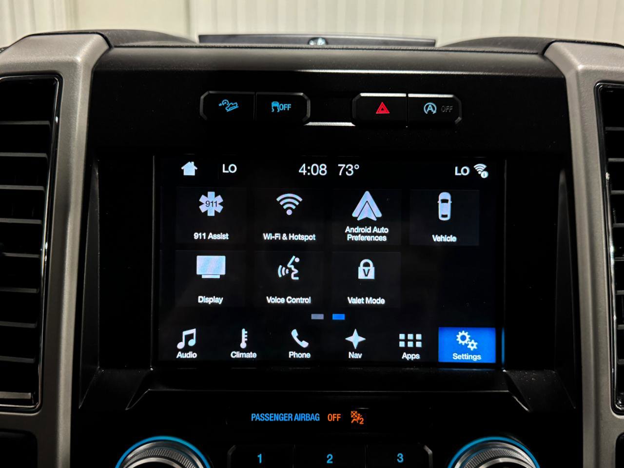Used 2018 Ford F150 Lariat w/ Equipment Group 502A Luxury AWD/4WD image 44
