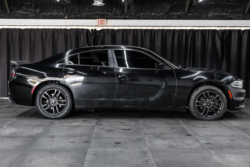Used 2019 Dodge Charger SXT w/ Blacktop Package AWD/4WD image 7