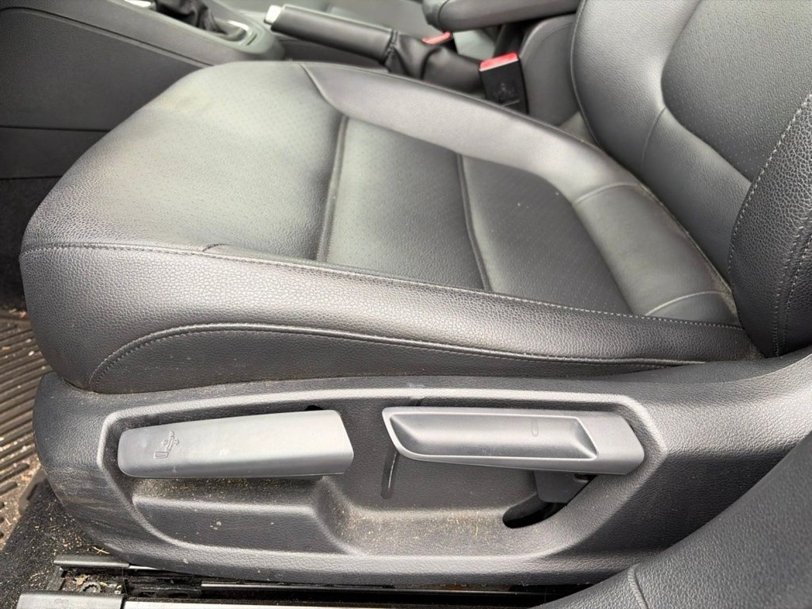 Used 2017 Volkswagen Jetta SE FWD image 13