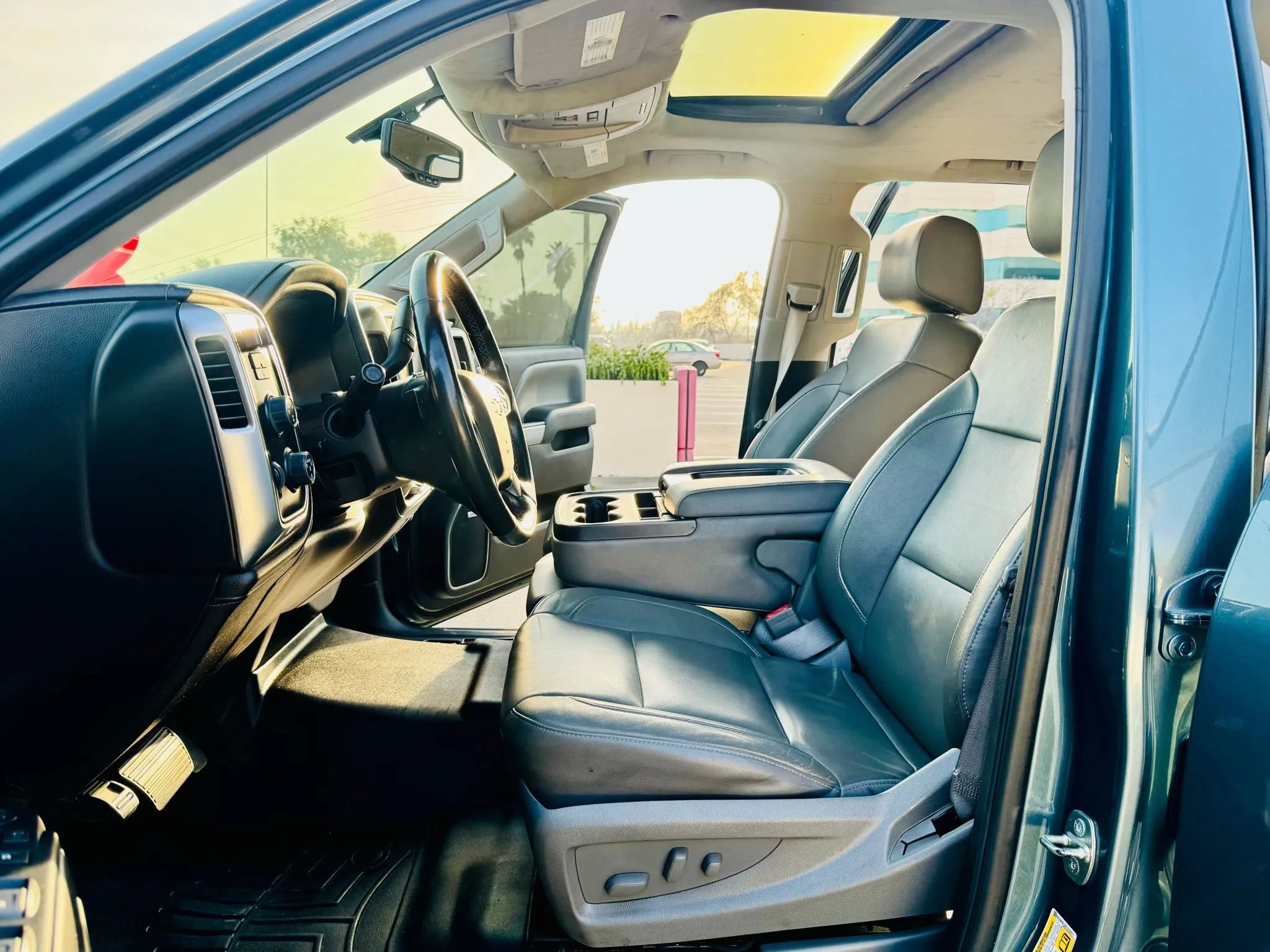 Used 2014 Chevrolet Silverado 1500 LTZ image 15