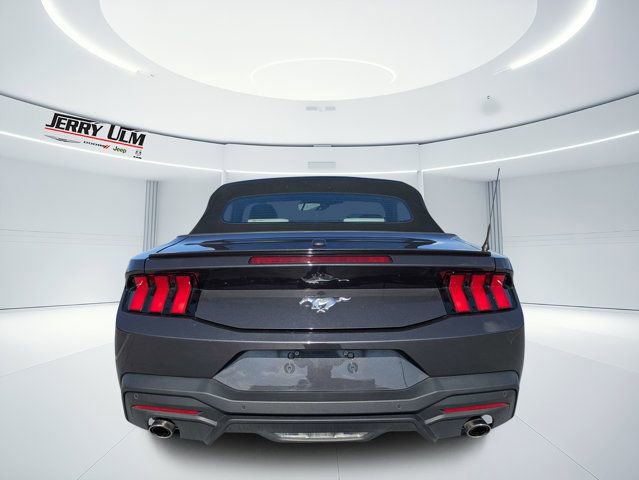 Used 2024 Ford Mustang Premium RWD image 7