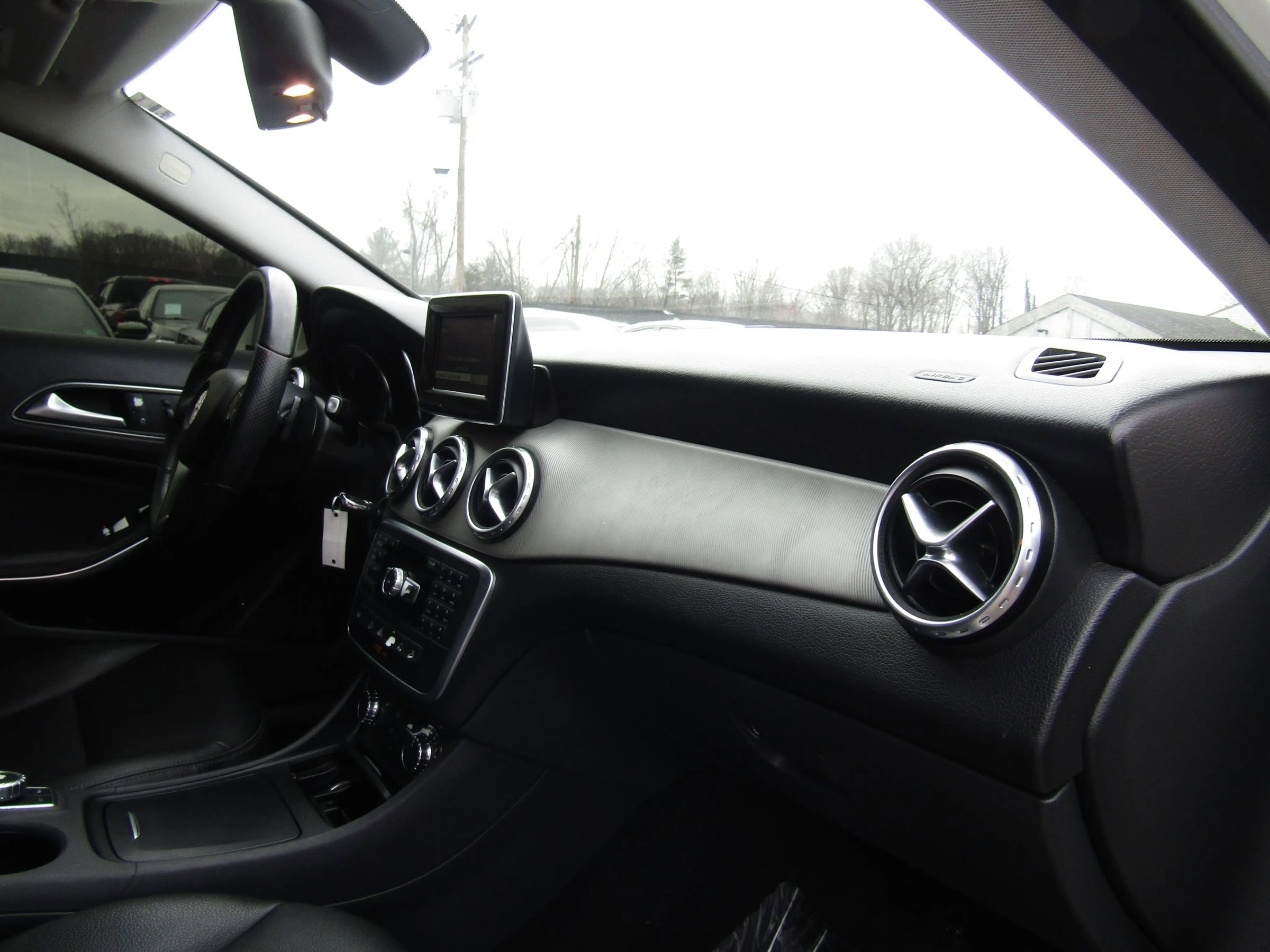 Used 2015 Mercedes-Benz GLA 250 4MATIC w/ Sport Package image 9
