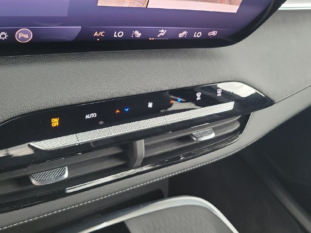 Certified 2026 Buick Enclave Preferred FWD image 33