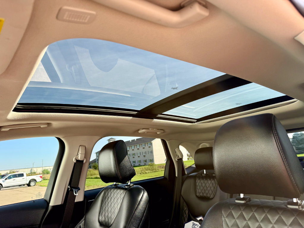 Used 2024 Ford Edge Titanium AWD/4WD image 33