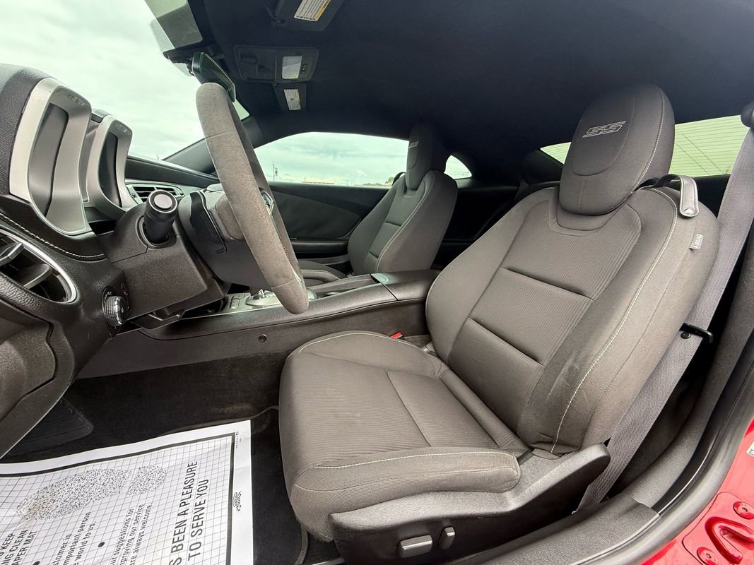 Used 2013 Chevrolet Camaro SS image 9