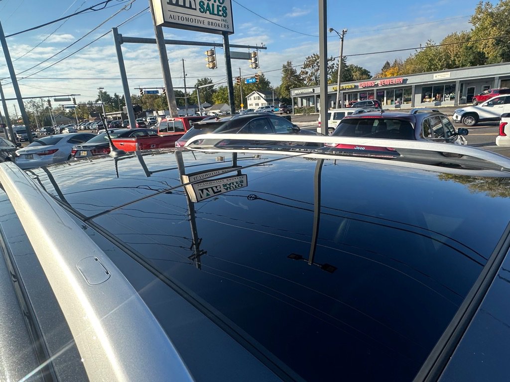 Used 2015 Jeep Cherokee Limited image 17