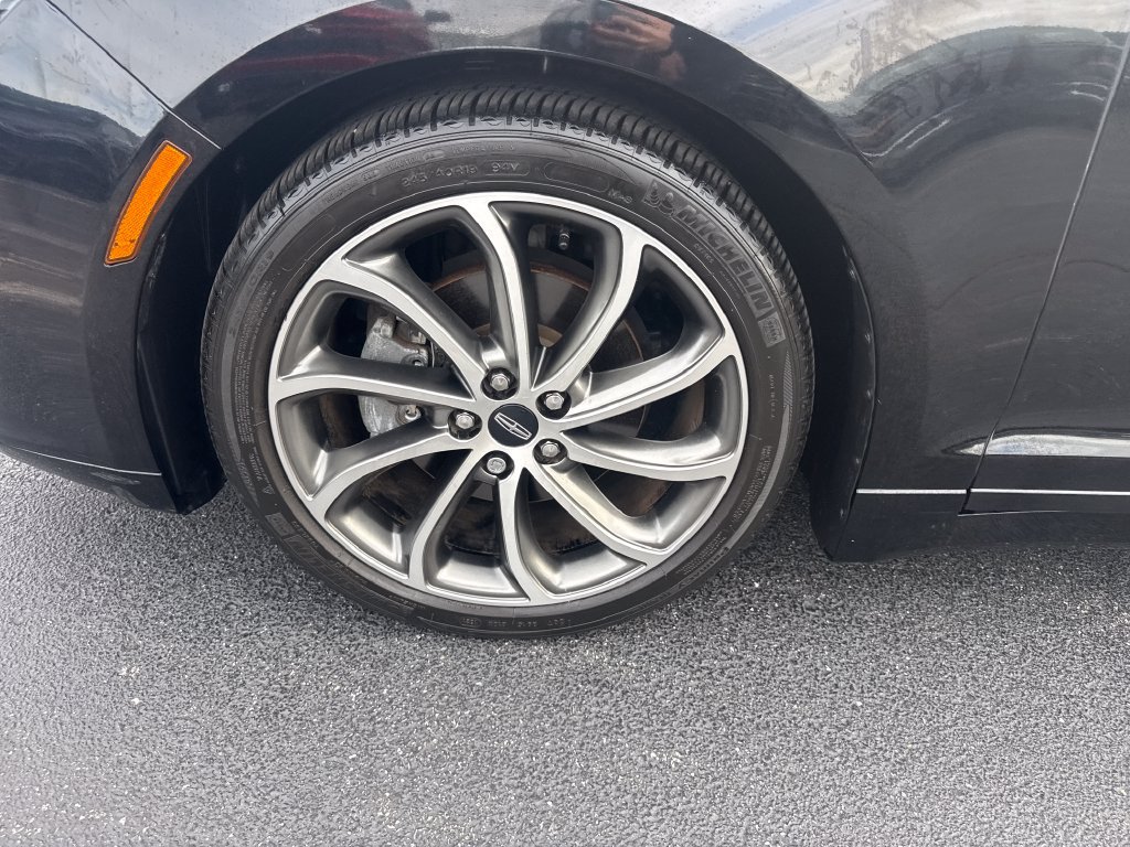 Used 2018 Lincoln MKZ Reserve w/ Magnetic Appearance Package FWD image 13