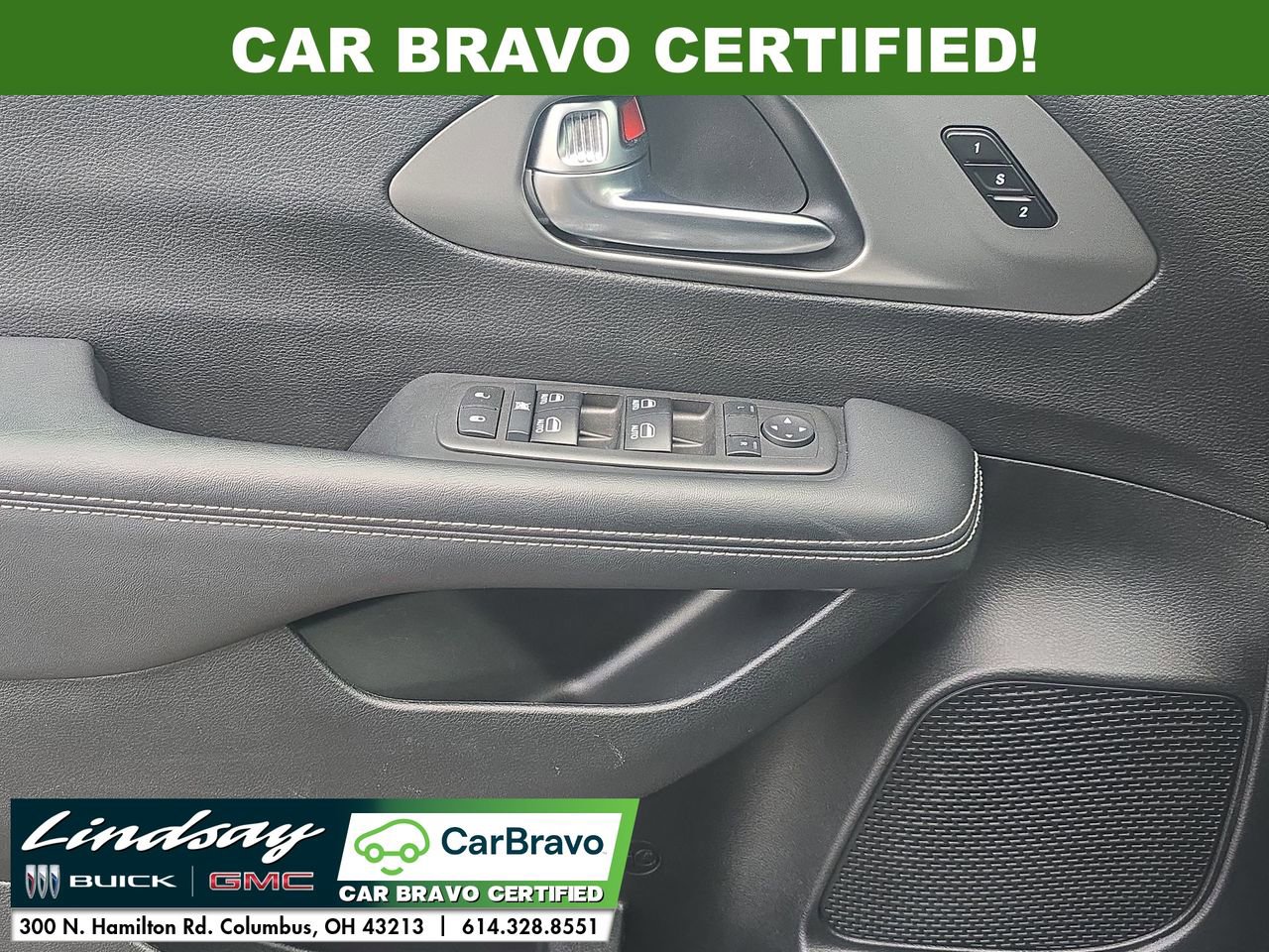 Used 2025 Chrysler Pacifica Select FWD image 23