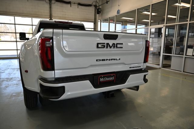 New 2026 GMC Sierra 3500 Denali w/ LPO, Black Badging Package image 7