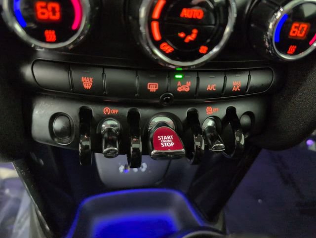 Used 2015 MINI Cooper S image 13