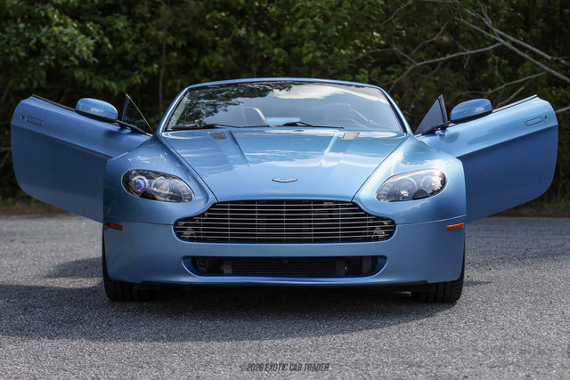 Used 2007 Aston Martin V8 Vantage Roadster RWD image 24