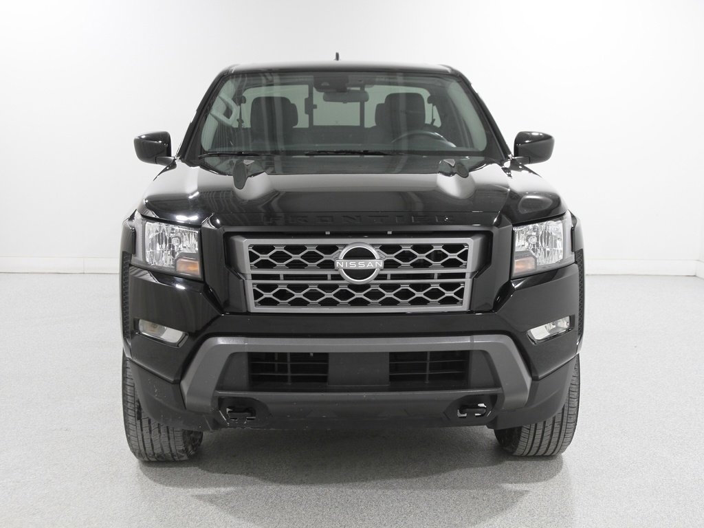 Used 2023 Nissan Frontier SV w/ SV Convenience Package image 2