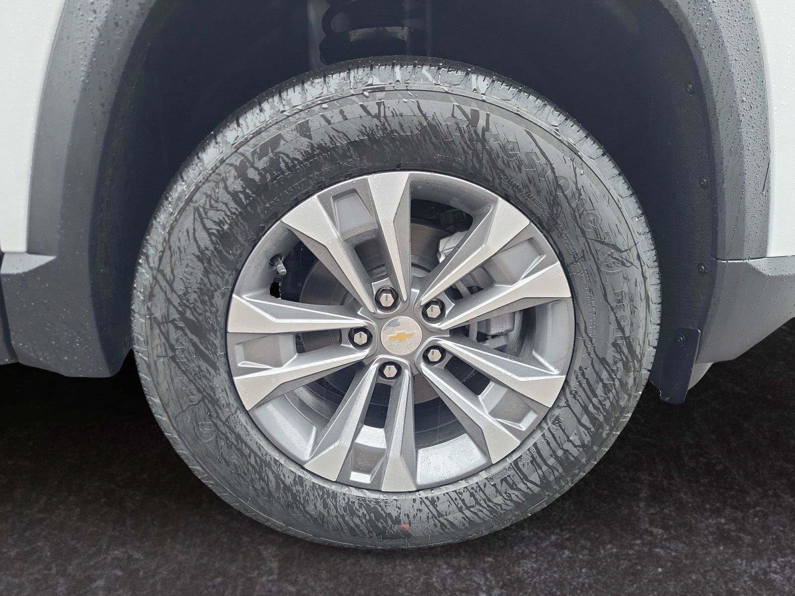 Used 2026 Chevrolet Equinox LT FWD image 28