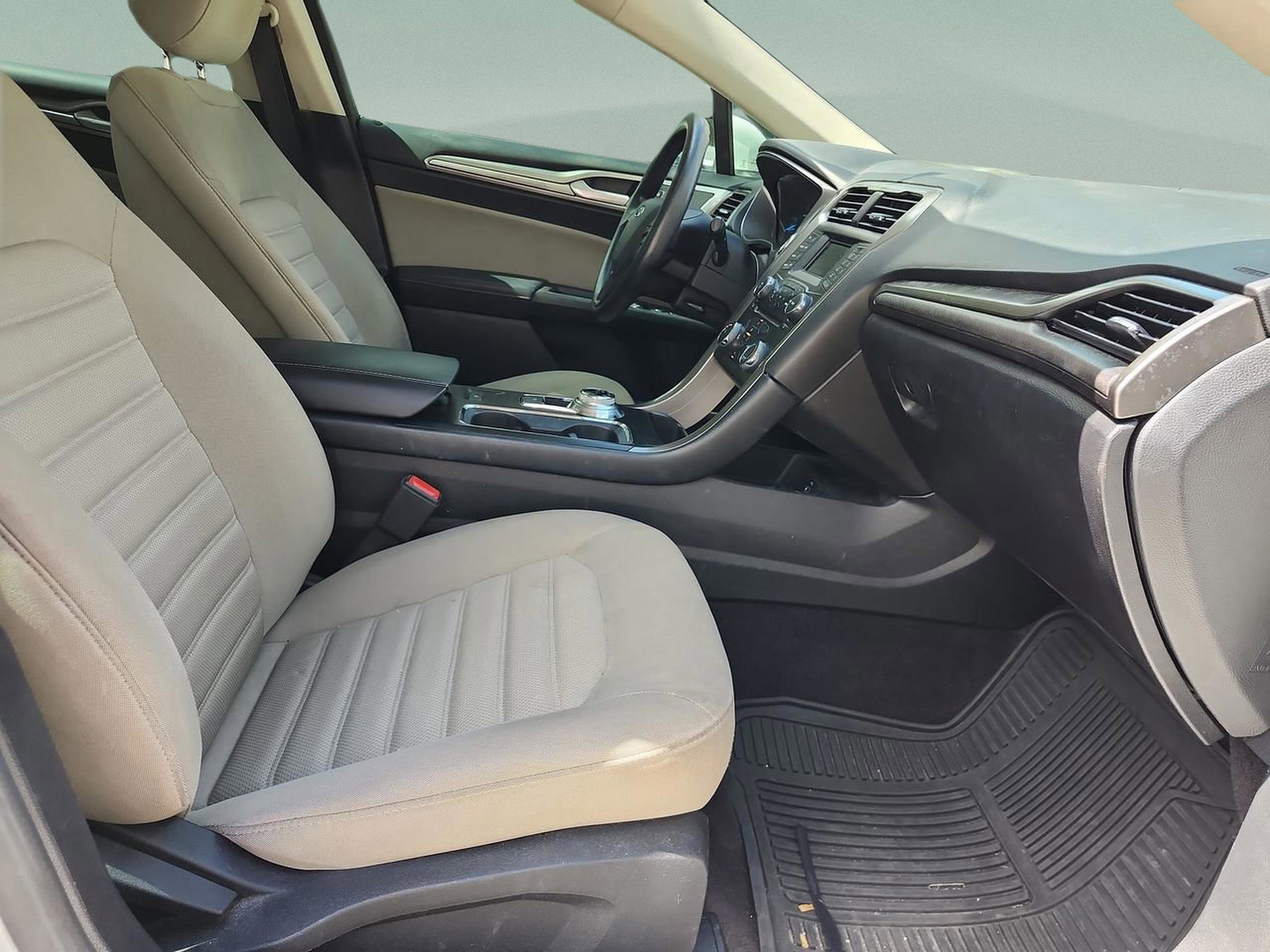 Used 2017 Ford Fusion S image 18