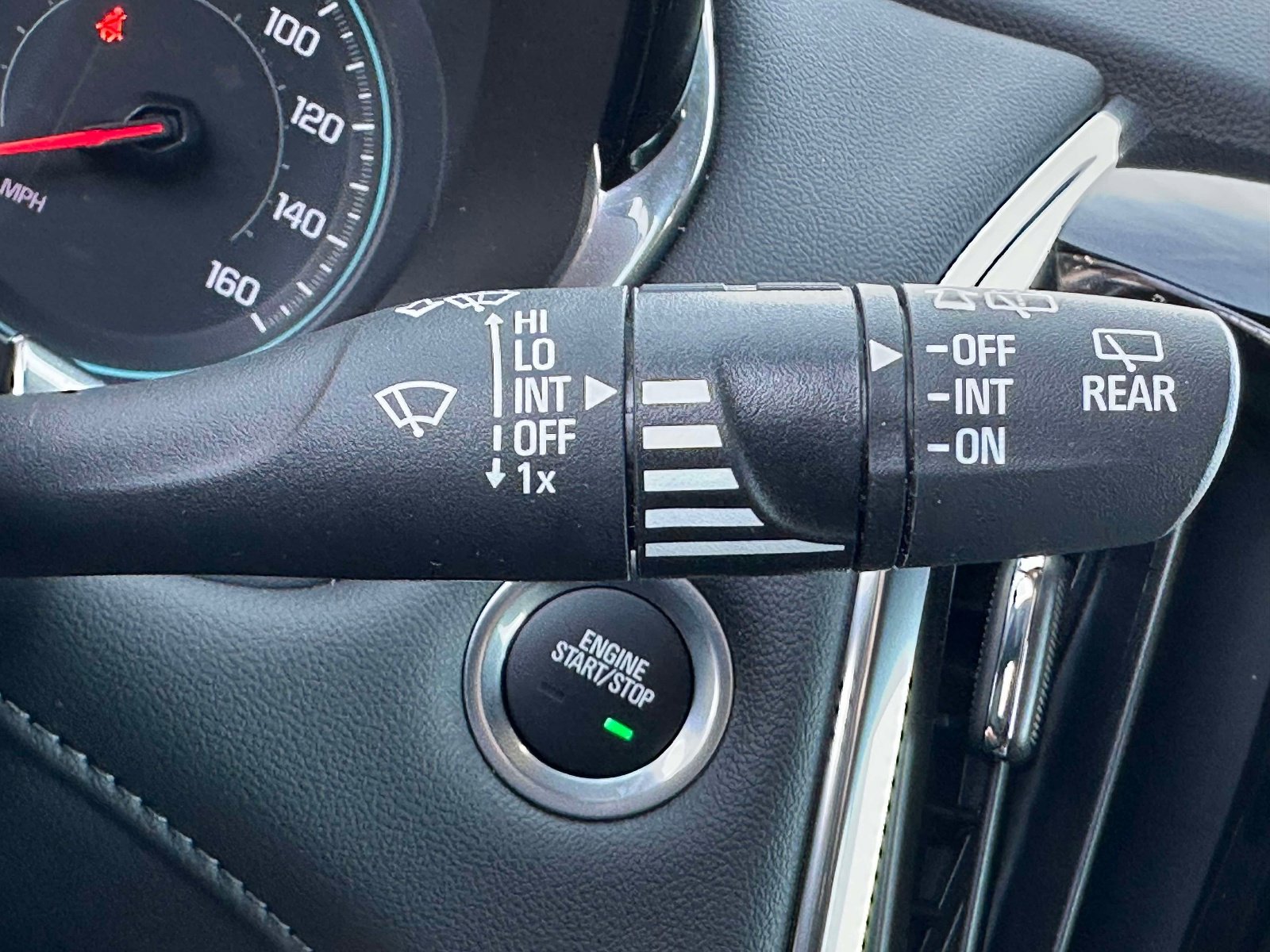 Certified 2023 Chevrolet Traverse LT image 16