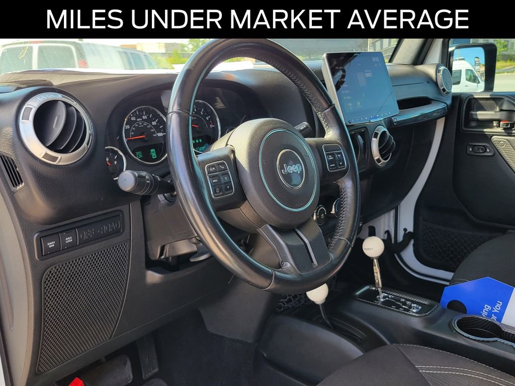 Used 2018 Jeep Wrangler Rubicon w/ Power Convenience Group AWD/4WD image 13