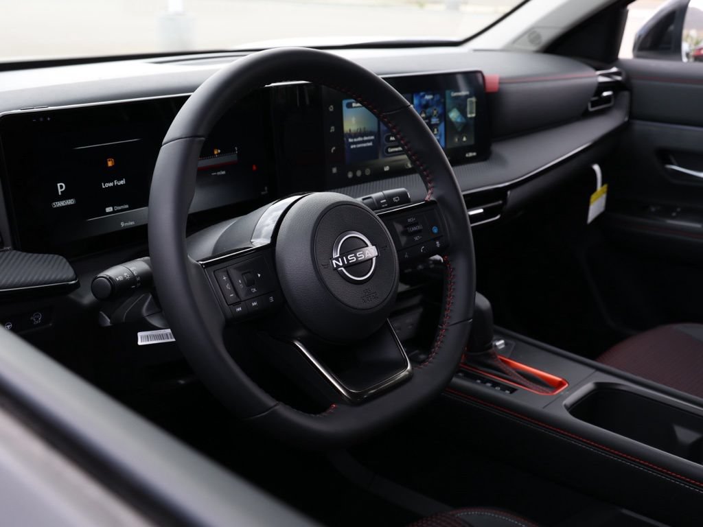 New 2026 Nissan Kicks SR FWD image 14