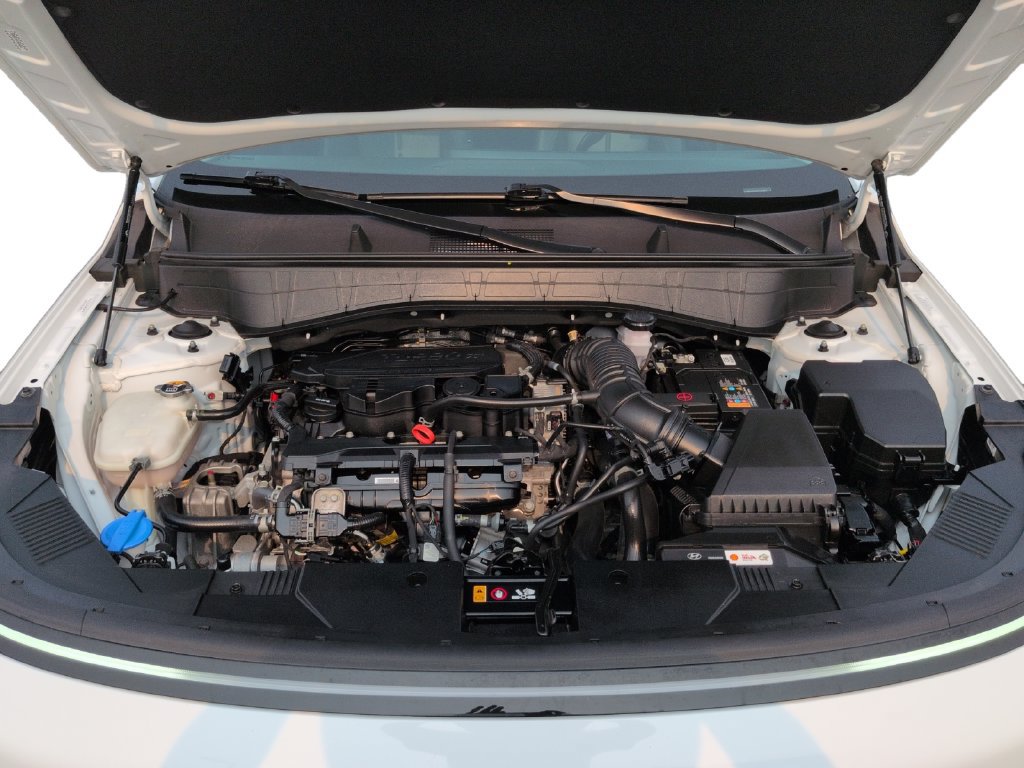 Used 2024 Hyundai Kona Limited FWD image 32