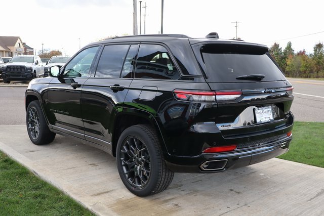 New 2025 Jeep Grand Cherokee Summit w/ Obsidian Package image 31