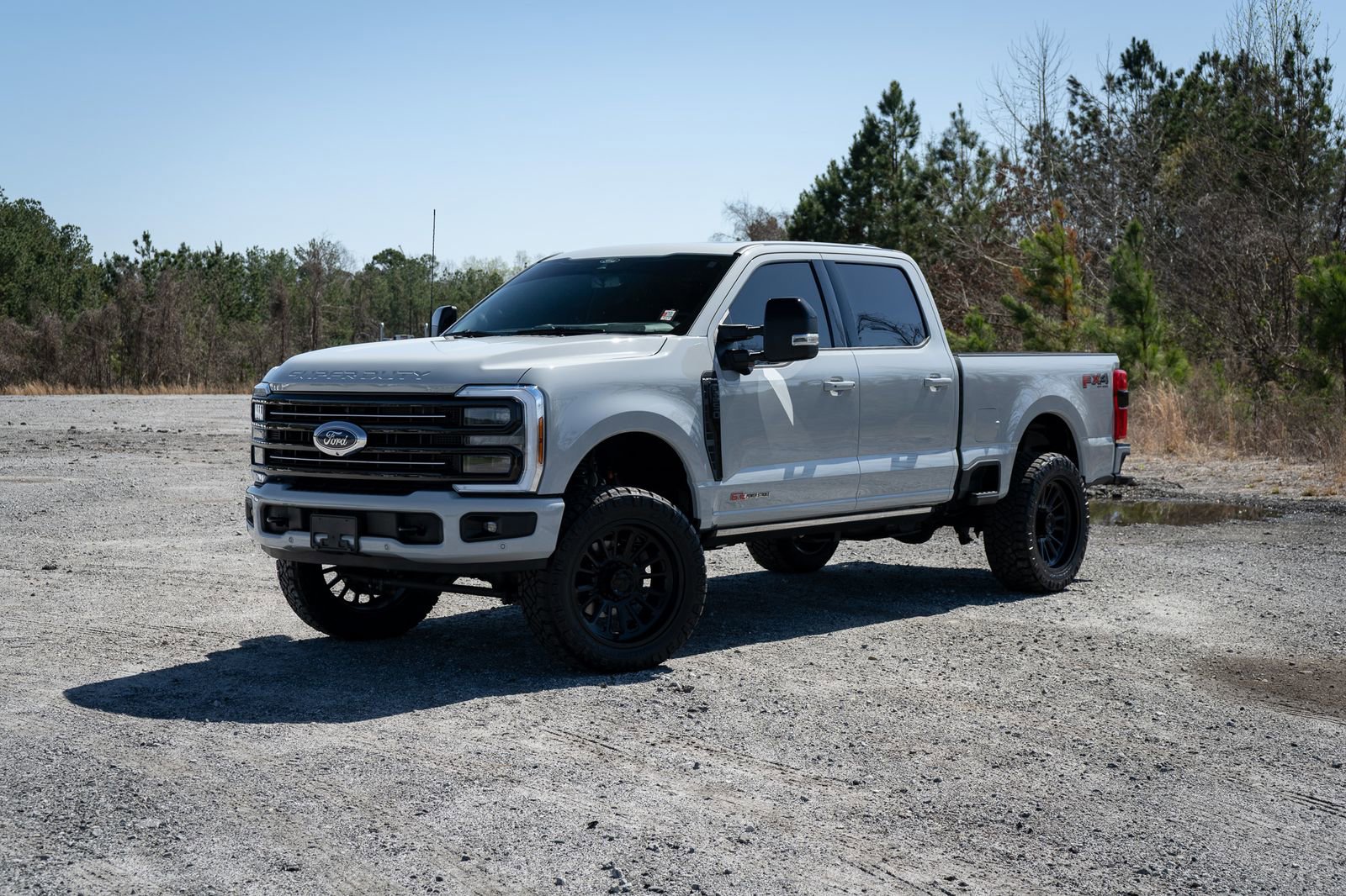 Used 2025 Ford F250 Platinum image 4