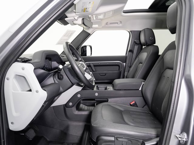 Used 2020 Land Rover Defender 110 S image 6