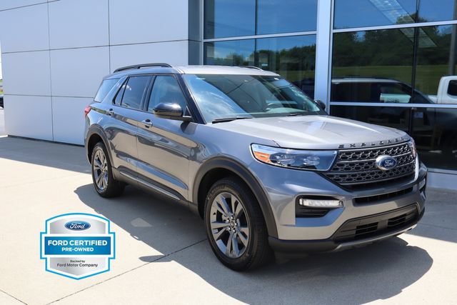 Certified 2024 Ford Explorer XLT w/ Equipment Group 202A AWD/4WD image 2