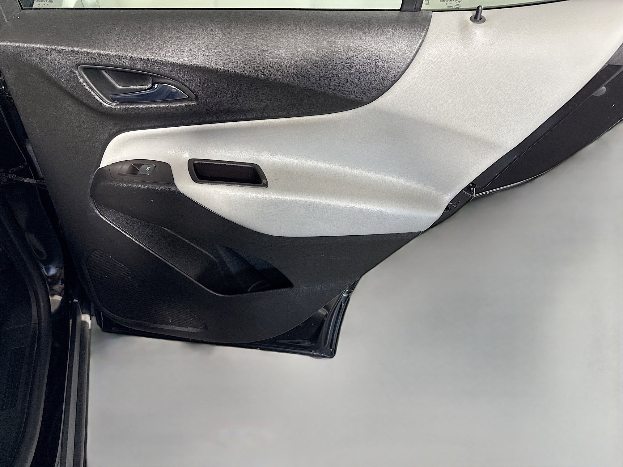 Used 2022 Chevrolet Equinox LS w/ LS Convenience Package image 28