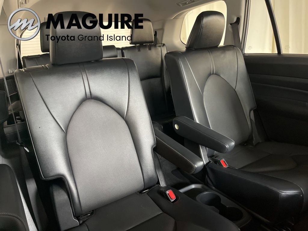 Used 2024 Toyota Grand Highlander XLE image 34