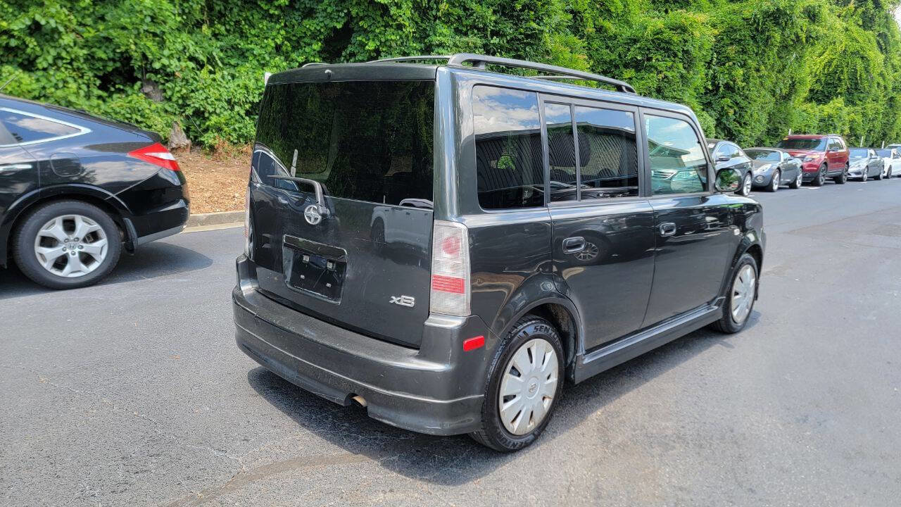 Used 2006 Scion xB FWD image 5