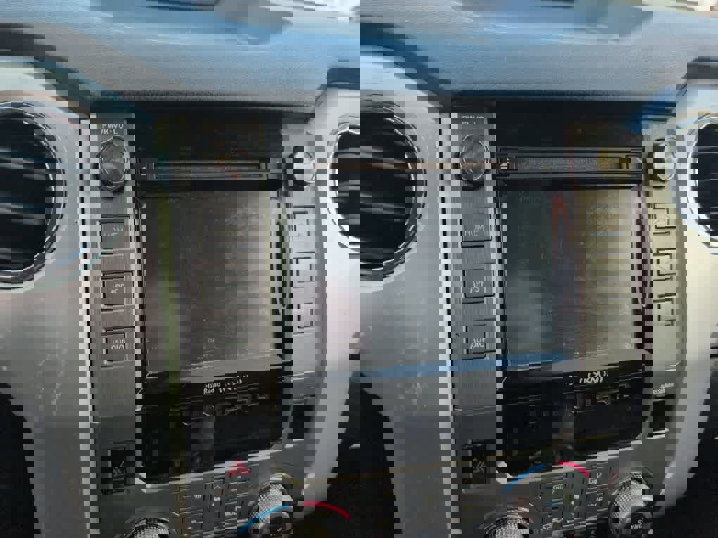 Used 2015 Toyota Tundra Limited RWD image 13