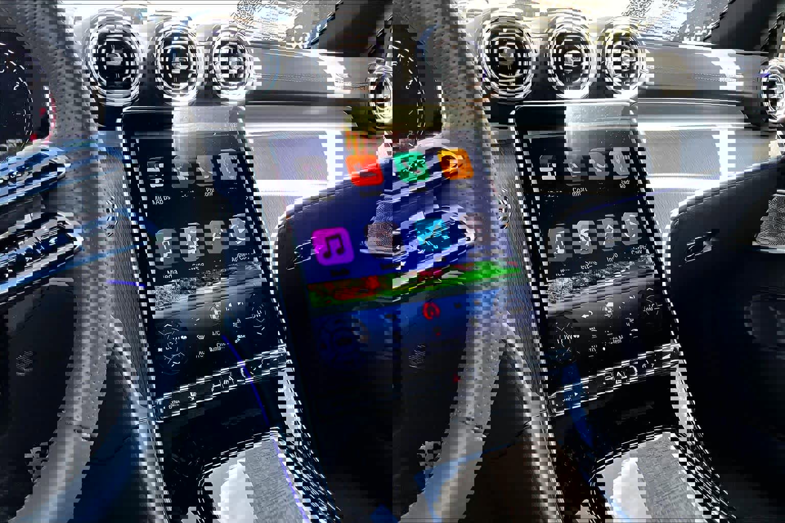 Certified 2025 Mercedes-Benz CLE 450 4MATIC Coupe image 35