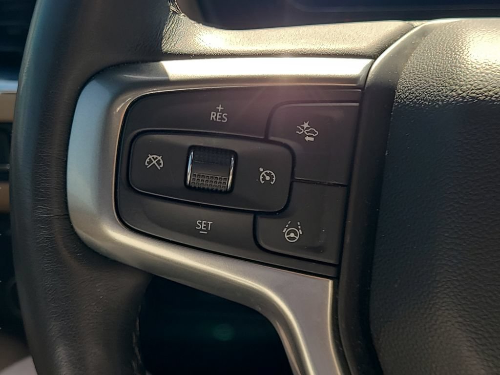 Used 2023 Chevrolet Tahoe Premier w/ Advanced Technology Package AWD/4WD image 22