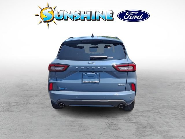 Used 2023 Ford Escape ST-Line w/ Tech Pack #1 AWD/4WD image 5