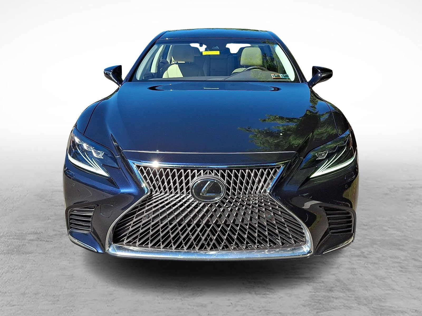 Used 2019 Lexus LS 500 AWD w/ Accessory Package (Z1) image 2