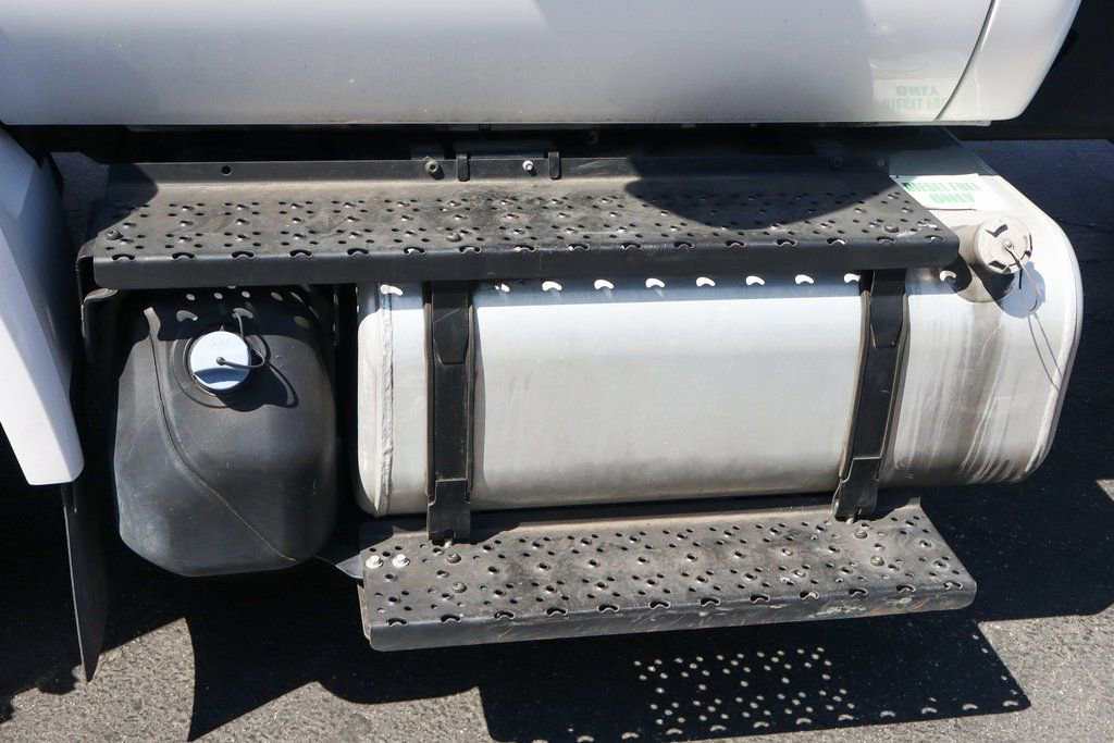 Used 2019 Ford F650 2WD Regular Cab Super Duty image 44