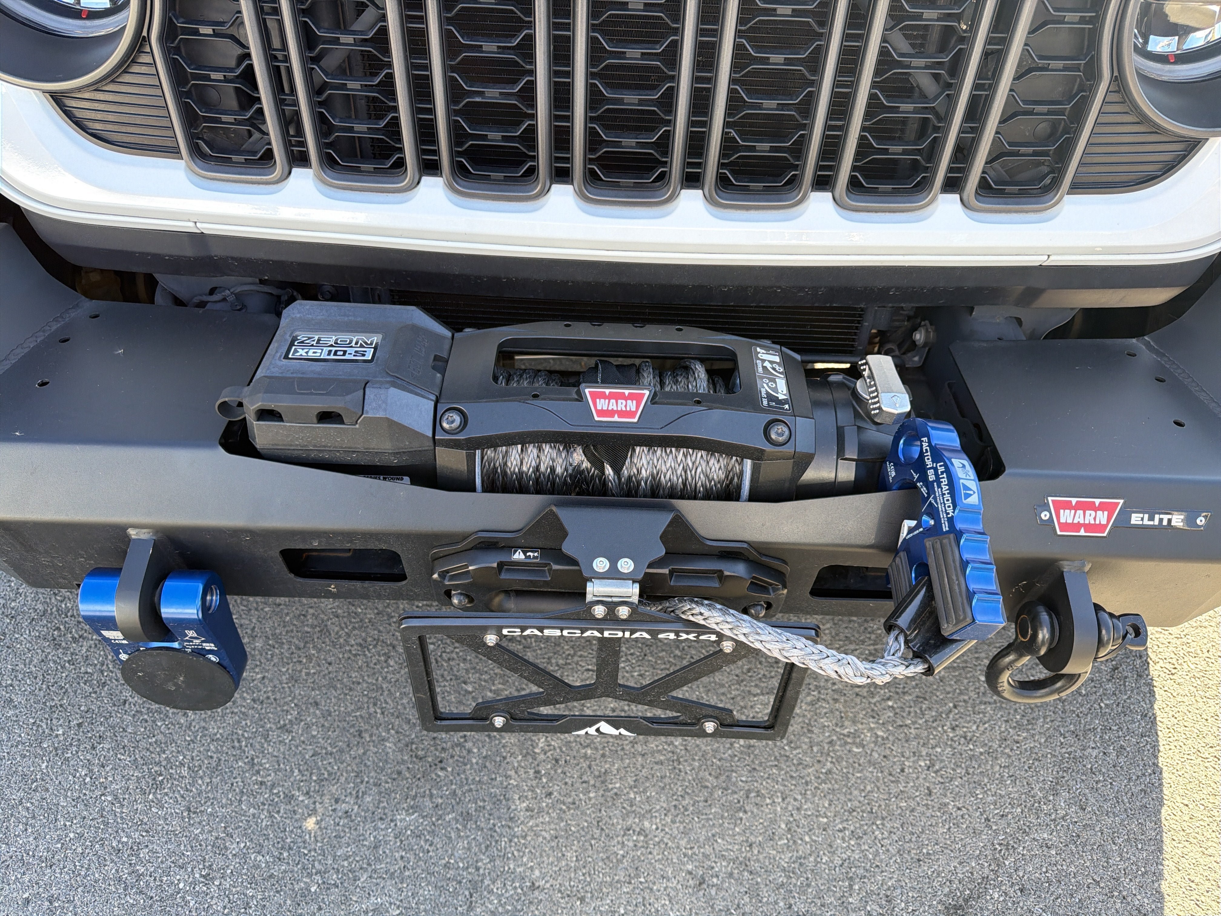 Used 2024 Jeep Wrangler Unlimited Rubicon 4xe w/ Technology Group AWD/4WD image 7