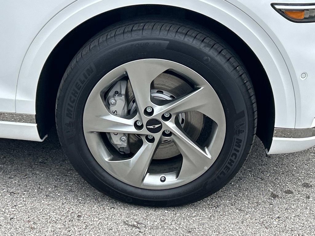 New 2026 Genesis GV70 2.5T Advanced image 9